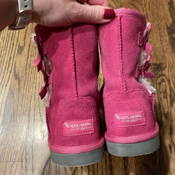 Ugg by Koolaburra pink with bows - Picture 6 of 7